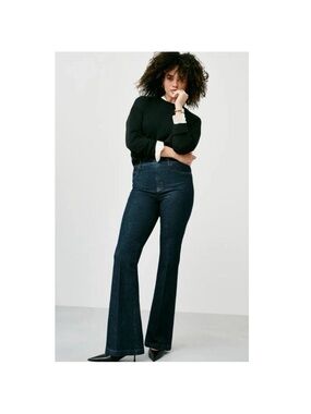 SPANX Everywear Flare Denim Jeans Women's XL Raw Indigo Dark Wash Tummy
Tamer